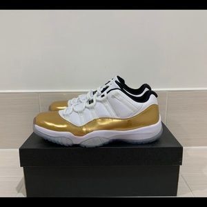 Air Jordan 11 Retro Low